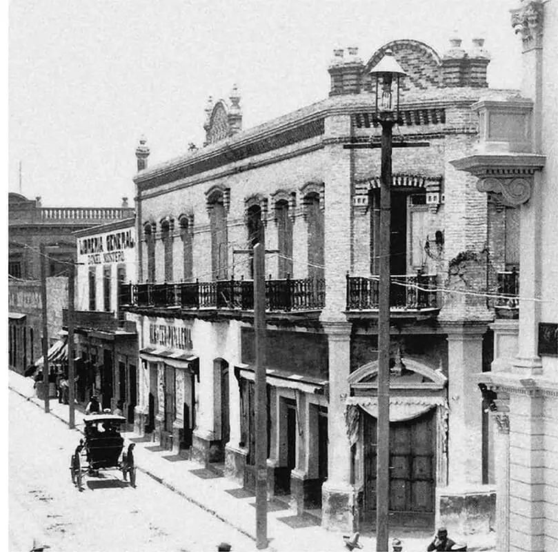 1852